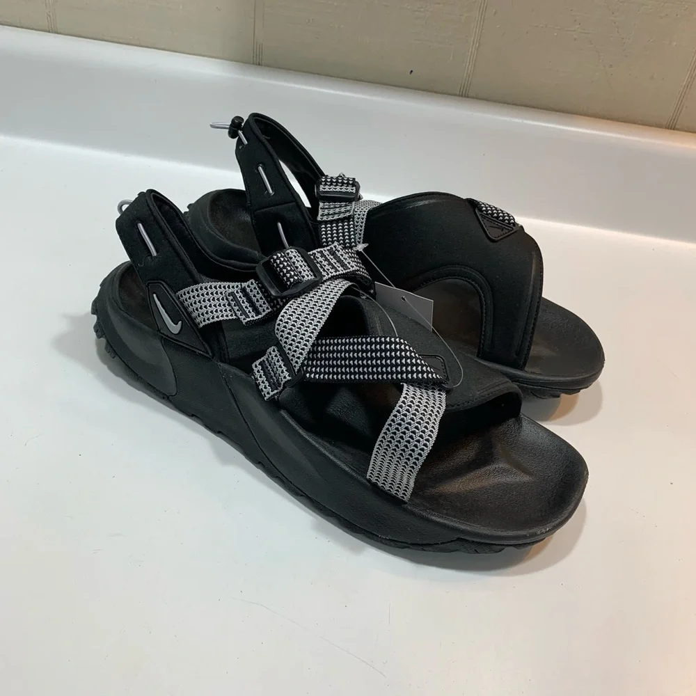 Nike reposhing this